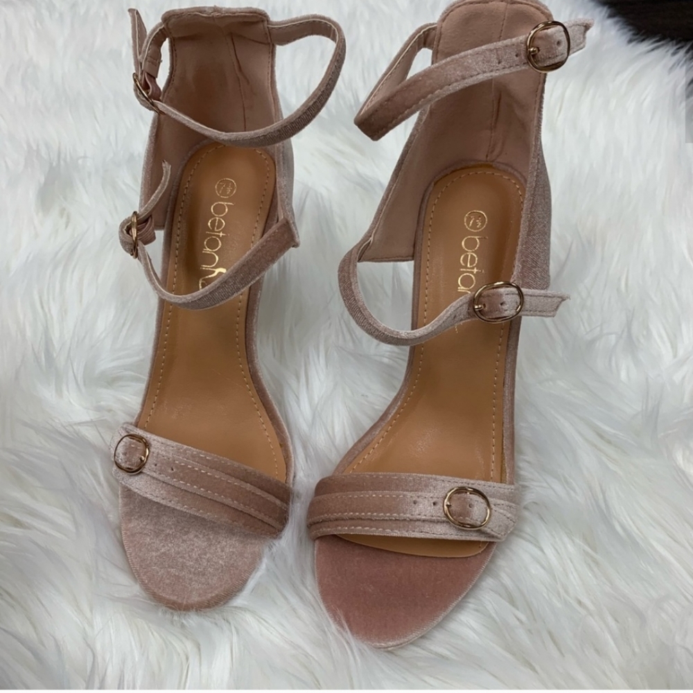 Betani "Pink Velvet Heel" - Picture 4 of 5